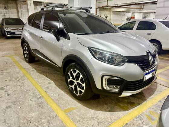RENAULT CAPTUR 2.0 16V HI-FLEX INTENSE AUTOMÁTICO RENAULT CAPTUR 2.0 16V HI-FLEX INTENSE AUTOMÁTICO